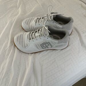 Born Primitive men’s workout shoes 9.5
